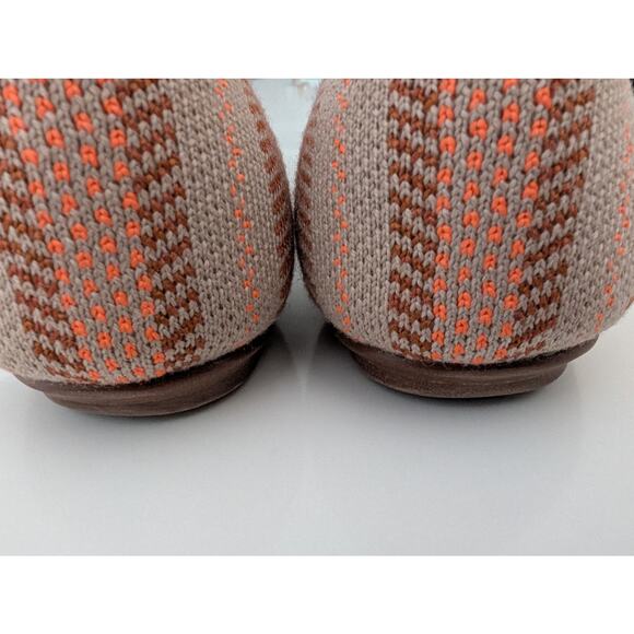 Limited Edition Rothy's The Point - Camel Herringbone Knit Wool (8.5) Retired - Picture 6 of 10